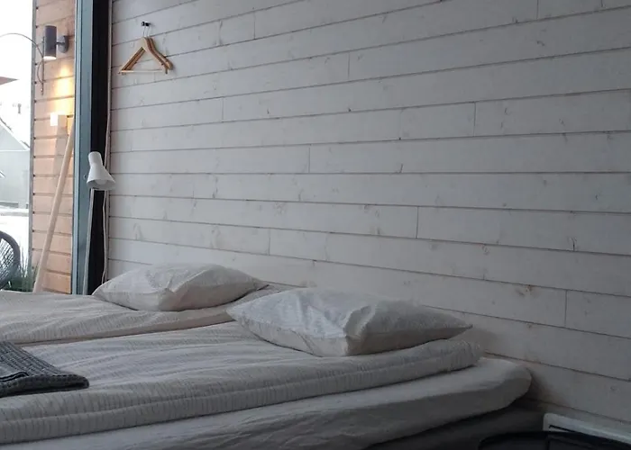 Апартаменты Rauha G Minihouse With Kitchen & Free Parking